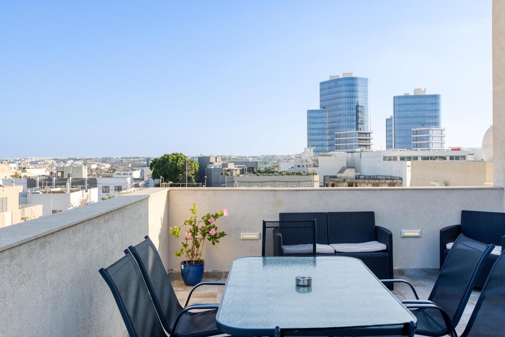 Annitchka Mansions - Penthouse In Central Malta Birkirkara Esterno foto
