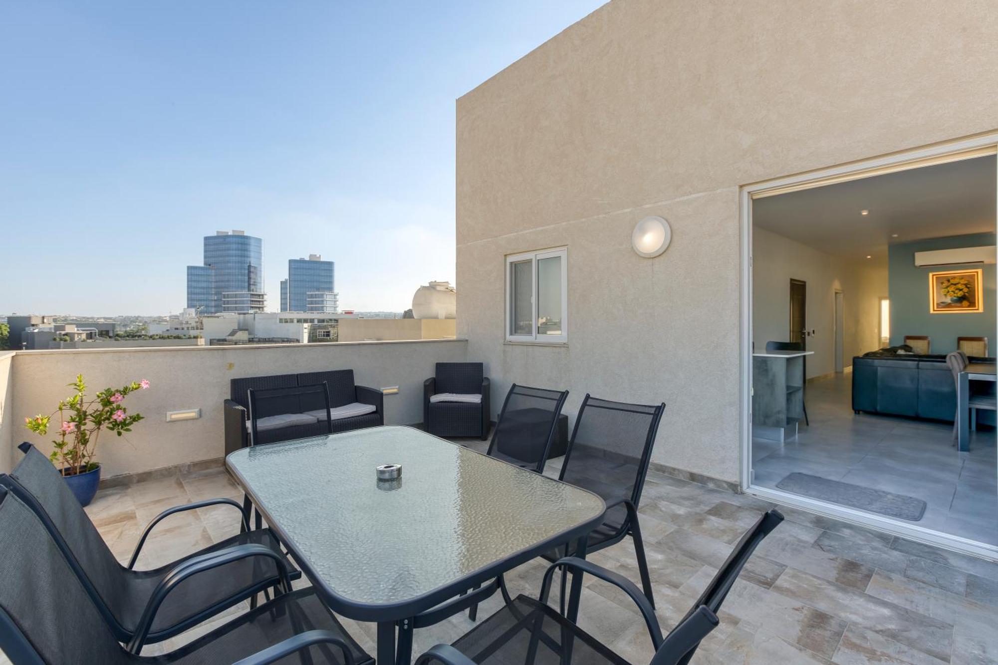 Annitchka Mansions - Penthouse In Central Malta Birkirkara Esterno foto
