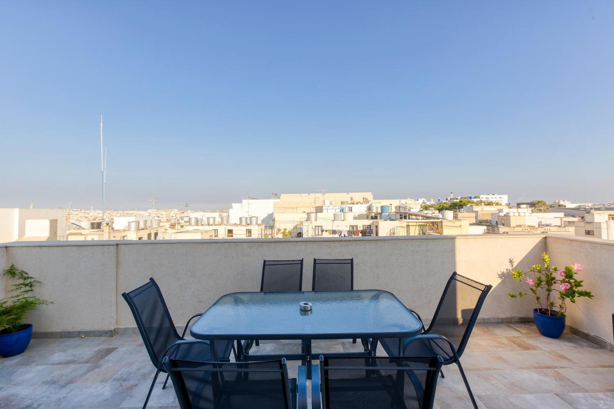 Annitchka Mansions - Penthouse In Central Malta Birkirkara Esterno foto