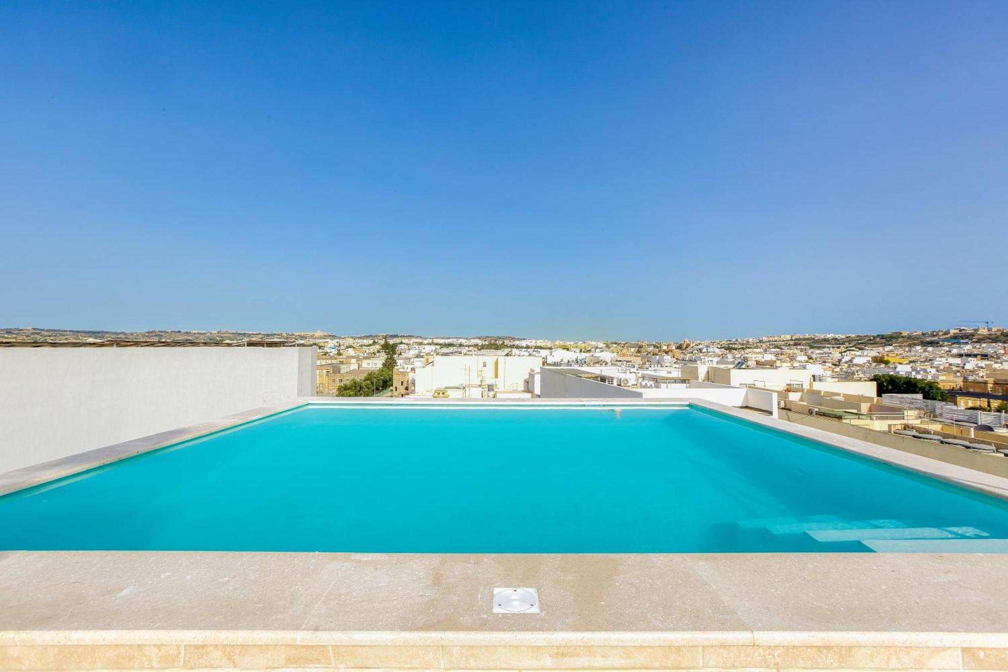 Annitchka Mansions - Penthouse In Central Malta Birkirkara Esterno foto
