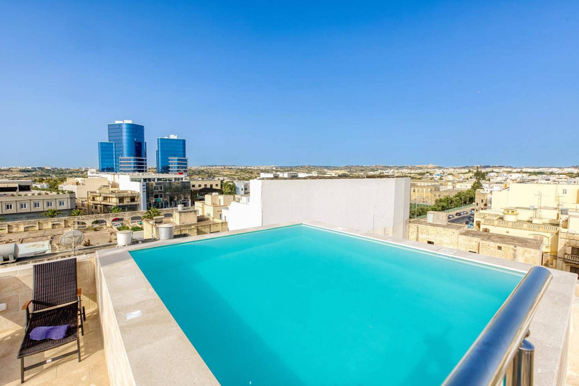 Annitchka Mansions - Penthouse In Central Malta Birkirkara Esterno foto